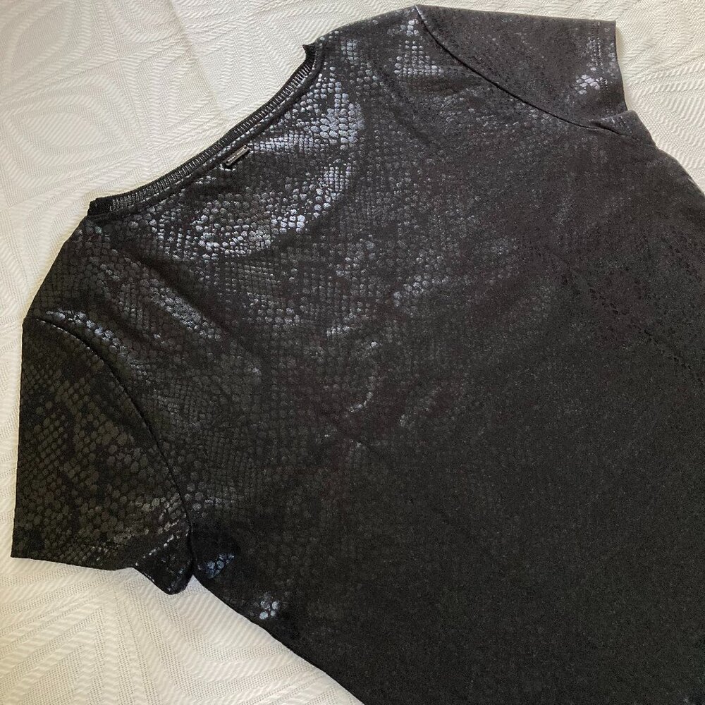 NWOT White House Black Market Metallic Black Short Sleeve Top